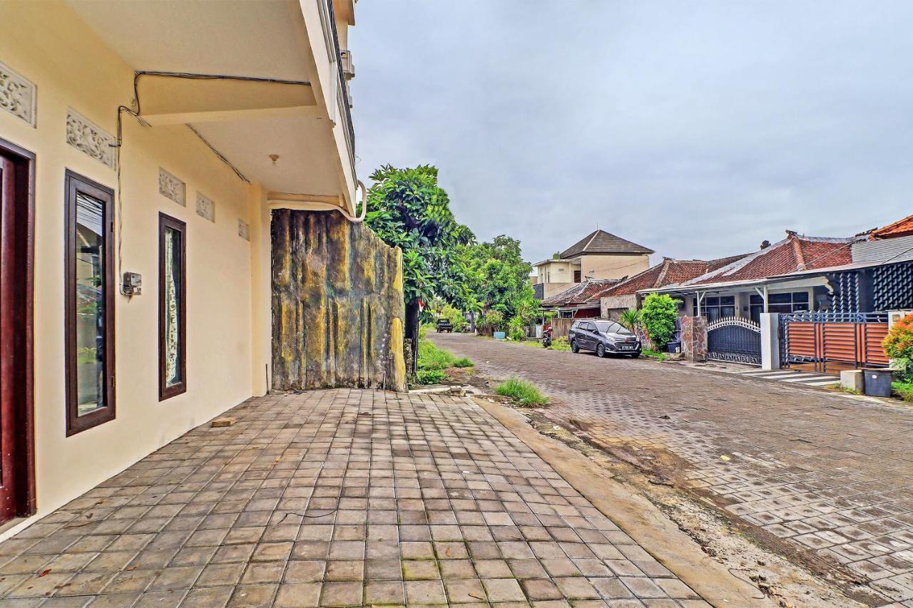 Oyo 91864 Holistic Stay Jimbaran Exterior photo