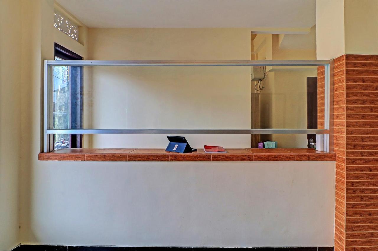 Oyo 91864 Holistic Stay Jimbaran Exterior photo