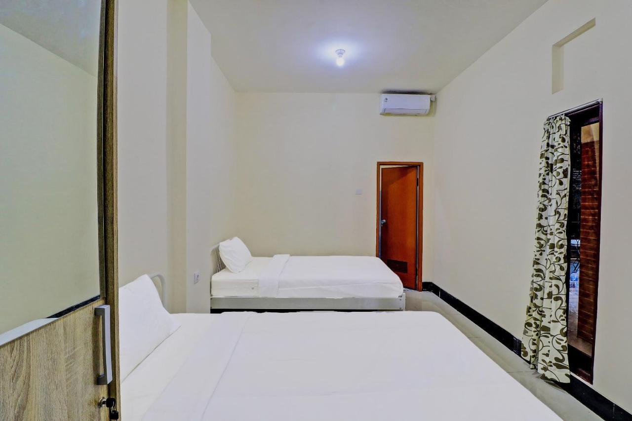 Oyo 91864 Holistic Stay Jimbaran Exterior photo